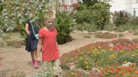 Children return to school. beginning of new school year after summer holidays Stock Footage 93164971