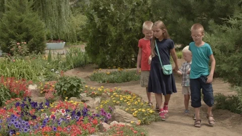 Children return to school. beginning of new school year after summer holidays Stock Footage 93165142