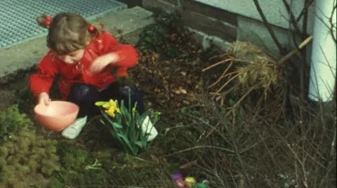 Children searching easter eggs (Vintage 8 mm amateur film) Stock Footage 8848857