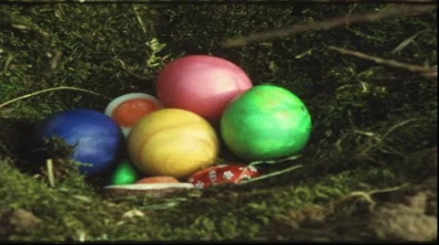 Children searching easter eggs (Vintage 8 mm amateur film) Stockbeeldmateriaal 8848921