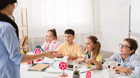 Children studying in after school computer coding class 스톡 사진