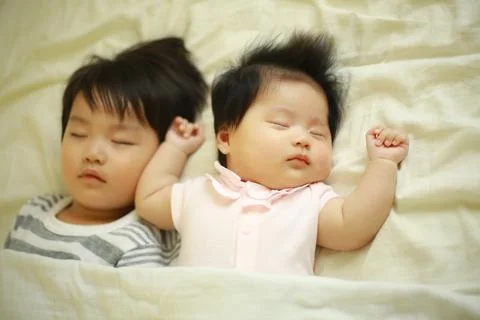 Children taking a nap Foto stock
