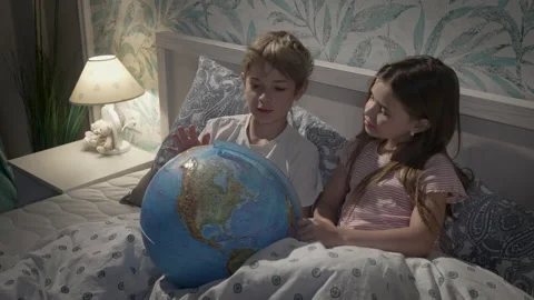 Children talking in bed. Stock Footage 165074278