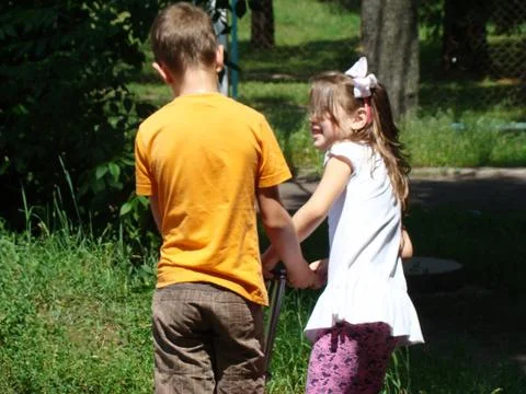 Children turned their backs Stock-Fotos