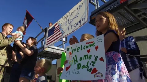 Children waiting for father to return from deployment at Hill Air Force Base Stock-Footage 113394454
