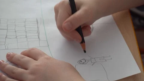 Children's hands draw with crayons Vidéo 114752378