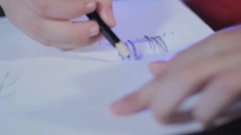 Child's Hand Drawing cube 動画素材 93154411