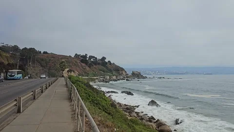 Chile, Viña del Mar – Concón, Reñaca, Coastal Walk, Cloudy Day [8K] Vídeo Stock 331544152