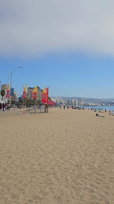 Chile, Viña del Mar – Concón, Reñaca, Coastal Walk, Cloudy Day [8K] Vídeo Stock 331544273