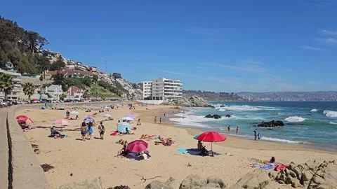 Chile, Viña del Mar – Concón, Reñaca, Coastal Walk [8K] Vídeo Stock 331545994