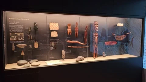 Chile, Viña del Mar – Museo Fonck, Moai, Rapa Nui Collection [8K] Vídeos de archivo 331547853