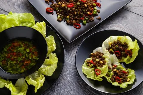 Chilli beef lettuce wraps Stock Photos