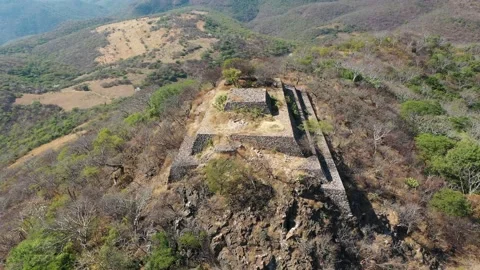 Chimalacatlan Olmec Pyramid, 4K Drone Ri... | Stock Video | Pond5