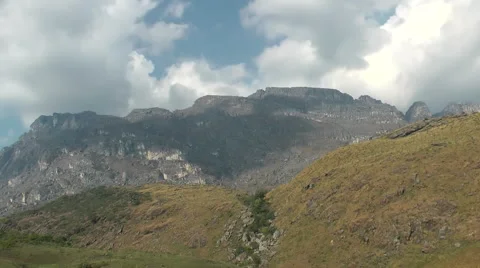 Chimanimani mountain with clouds time lapse Stock Footage 52917273