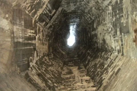 Chimney inside tunnel turn Stock Footage 500300