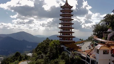 Chin Swee Temple time laps at the morning. Stock Footage 111911278