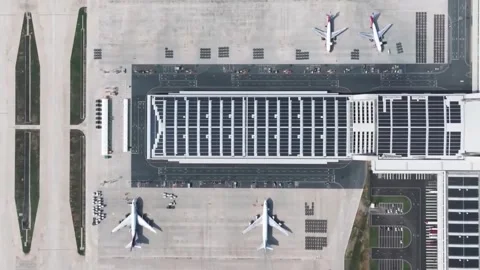 China: China accelerates building of modern transportation, logistics net... Vidéo 326416273