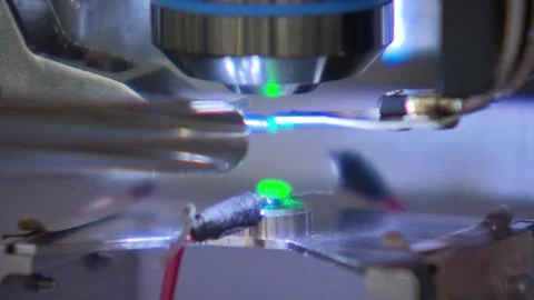 China: China accelerates quantum tech push with major application drive Video stock 323358785