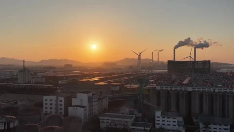 China dock. Cargo containers, wind turbines, renewable plant. Eco energy factory 库存影片 334114925