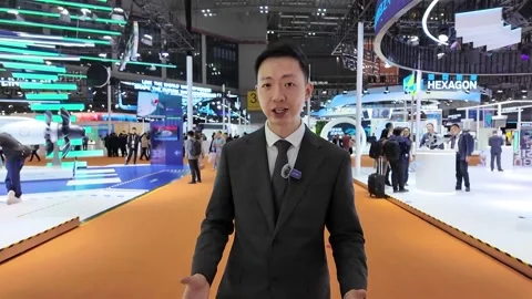 China: Global innovators showcase tech advancements at 7th CIIE Stock Footage 291289591