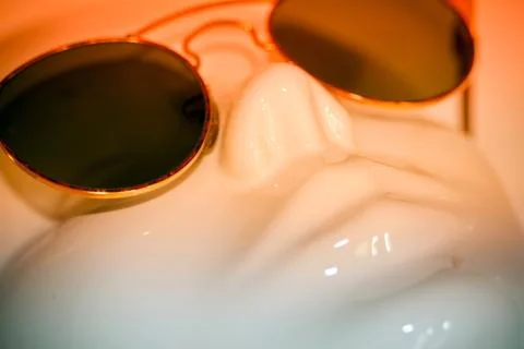 China head when basking Stock Photos