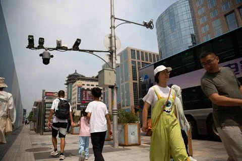  China issues draft rules for facial recognition data usage Security camer... Stock Photos