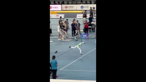 China: Robot unexpectedly breaks into ballet during gymnastics event in... Video stock 343706667