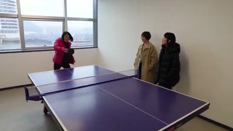 China: Youth in Beijing reflect on female role models ahead of Global Lea... Vidéo 320765496