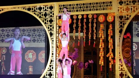 Chinese acrobats Stock Footage 121506359