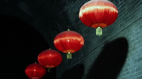 Chinese lanterns in the wind  Stock Footage 978745
