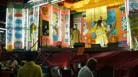 Chinese opera performing during vegetarian festival in Bangkok Stock-Footage 107900507