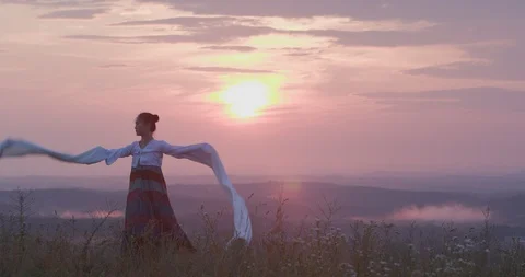 Chinese_Dancer_Throws_Silky_Sleeve Stock Footage 114190302