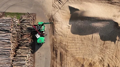 Chipper Machine on Wood Waste Recycling. Видео 201749666