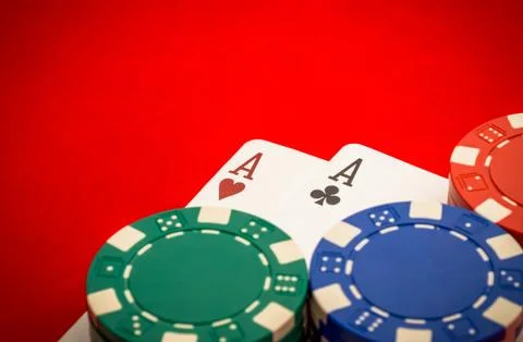 Chips and pair of aces Фото