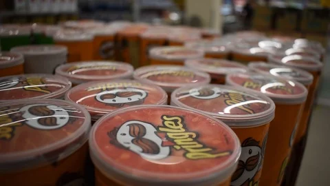 Chips pringles and people in the supermarket, 11 mar 2020, Arequipa, Peru Stock Footage