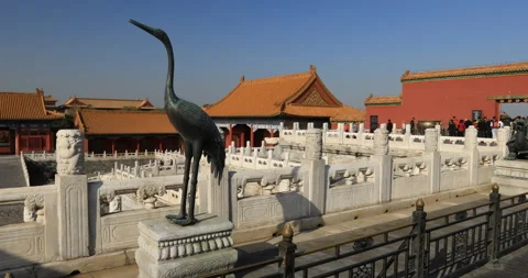 CHN2001908: Crane Bronze Statue in the Forbidden City Stock Footage 170398621