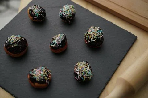 Choc Topping Daughnut Stock Photos