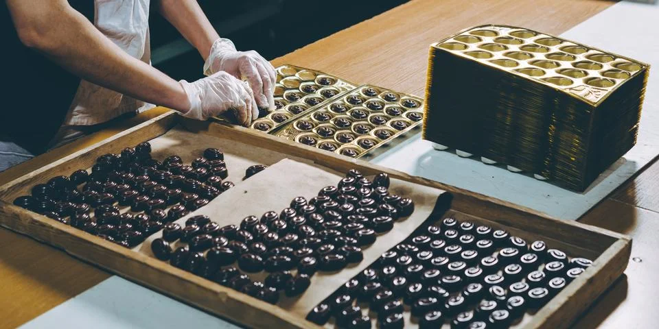 Chocolate candy making Foto stock