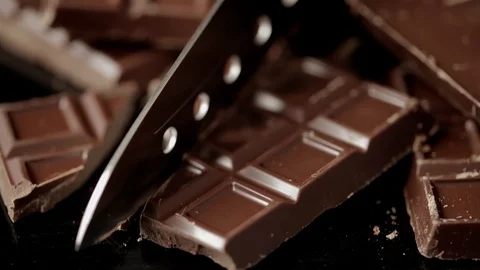 Chocolate chopping 動画素材 96713785