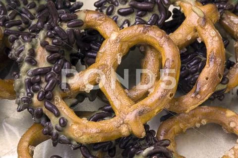 Chocolate dipped pretzels Stock Photos
