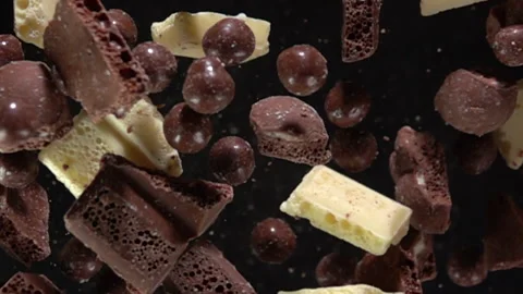 Chocolate pieces explosion. Slow Motion 1000fps Vídeo Stock 152662805