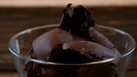 Chocolate pieces Video stock 91305744