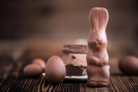 Chocolate rabbit and Easter eggs Stock Photos