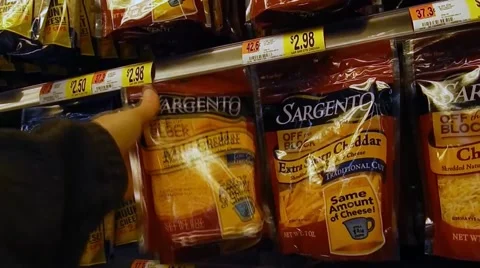Choosing sargento cheese Stock-Footage 45232143