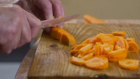 Chopped carrots 스톡 동영상 80104789