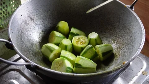 Chopped pointed gourd Stock-Footage 332603335