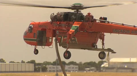 Chopper taking off Video stock 46092333