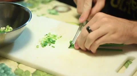 Chopping Green Onions 스톡 동영상 8995520