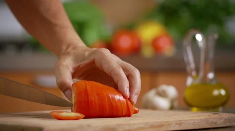 Chopping tomatoes Video stock 52919632