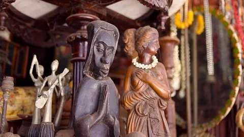 Chor Bazaar - Antique Indian Thieves Market  MUMBAI, Maharashtra, INDIA. Stock Footage 74613534